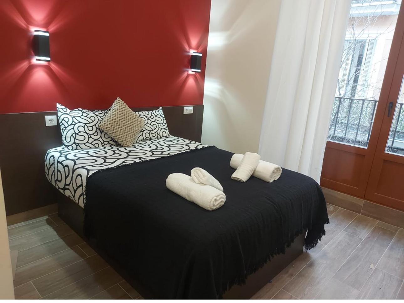 Hostal “ Infantas” Madrid Exterior photo